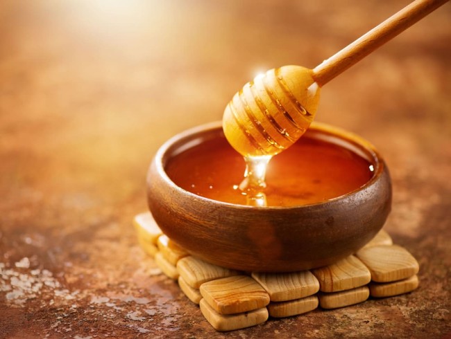 Die natürliche Süße von Bienenhonig © Shutterstock